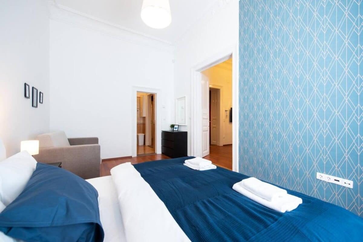 Very central convenient large AC place Budapest Exterior foto